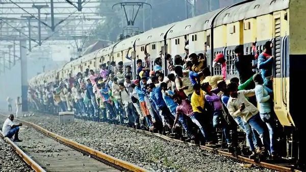 India Juga Punya Budaya Mudik, Kepadatan Kereta dan Busnya Gila-Gilaan!