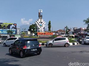 Siang Ini Limbangan dan Kadungora Garut Ramai Lancar Siang Ini Limbangan dan Kadungora Garut Ramai Lancar