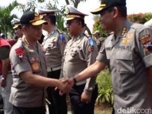 Cek Gerbang Tol Brebes, Kapolri Jelaskan Rekayasa Lalin Arus Mudik Cek Gerbang Tol Brebes, Kapolri Jelaskan Rekayasa Lalin Arus Mudik