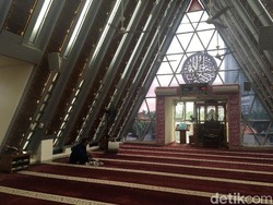 DMI soal Masjid Segitiga Karya Ridwan Kamil: Desain Selalu Berkembang