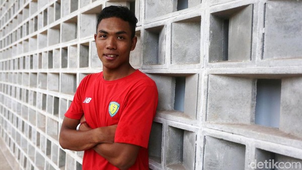 Lalu Muhammad Zohri adalah pelari asal Indonesia. Dia berhasil meraih medali emas dan menjadi juara dunia pada Kejuaraan Dunia Atletik Junior 2018 yang berlangsung di Tampere, Finlandia.