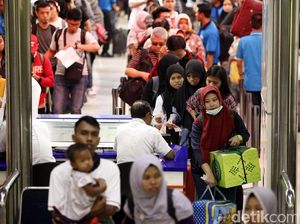 Stasiun Gambir Hari Ini