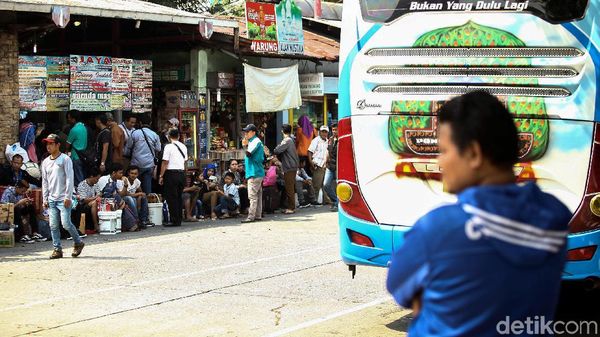 Lonjakan Pemudik Mulai Terlihat di Terminal Grogol
