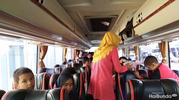 Serunya Bunda dan Keluarga Mudik Gratis Bareng Transmedia