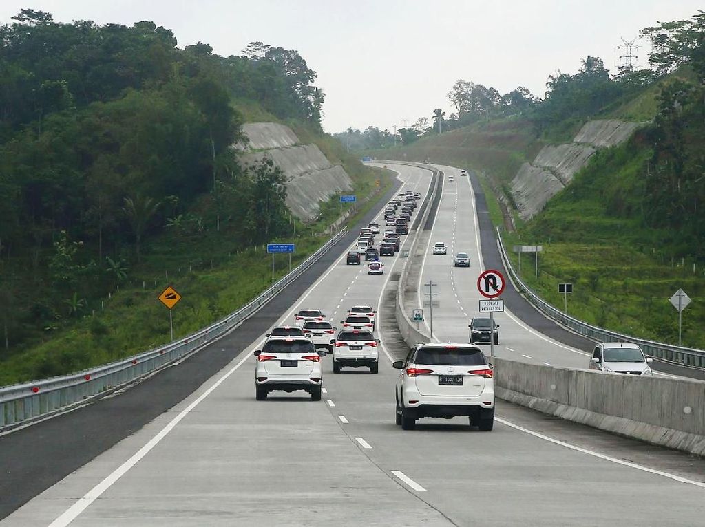 Pembatas Beton Bikin Jalan Tol di Indonesia Tak Aman? Salah Besar, Begini Penjelasannya