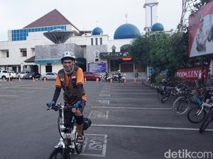 Bersepeda Ribuan Km ke Labuan Bajo, Kakek Ini Cuma Ingin Lihat Komodo