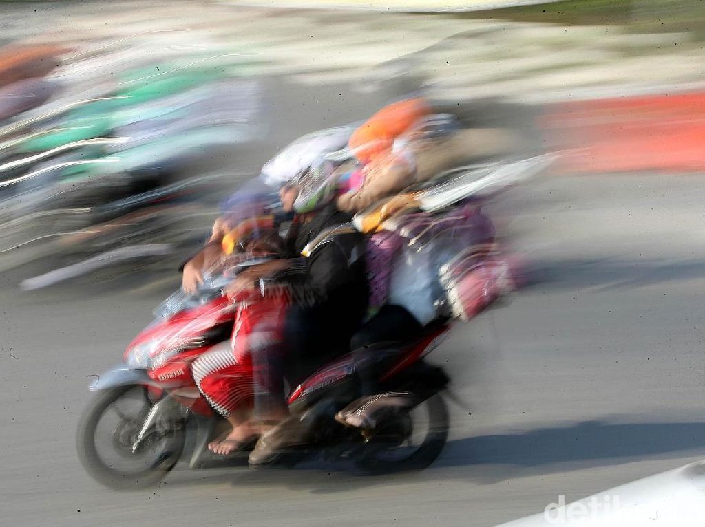 Pakar UGM: Mudik Tetap Terjadi karena Warga Tak Percaya Program Subsidi Pakar UGM: Mudik Tetap Terjadi karena Warga Tak Percaya Program Subsidi