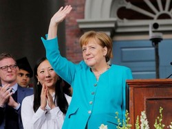 Macron dan Angela Merkel Serukan Penghentian Serangan Turki di Suriah