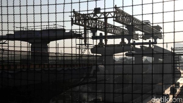 Mudik Lebaran, Konstruksi Tol Japek Dihentikan Sementara