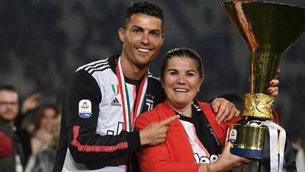 Ronaldo dan Ibunda