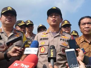 Wakapolri Pantau Arus Mudik di Merak, Pemudik Sepeda Motor Naik 200 Persen Wakapolri Pantau Arus Mudik di Merak, Pemudik Sepeda Motor Naik 200 Persen