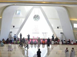 Masjid Al-Safar Karya Ridwan Kamil Dituduh Simbol Illuminati, Apa Itu? Masjid Al-Safar Karya Ridwan Kamil Dituduh Simbol Illuminati, Apa Itu?