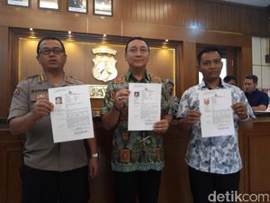Polisi Kejar 21 Orang Pembakar Polsek di Sampang, 5 di Antaranya Habib Polisi Kejar 21 Orang Pembakar Polsek di Sampang, 5 di Antaranya Habib