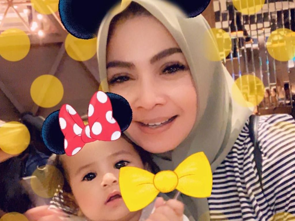 Ansara Bongkar Dompet, Kartu Kredit Rieta Amalia Bikin Salfok Ansara Bongkar Dompet, Kartu Kredit Rieta Amalia Bikin Salfok