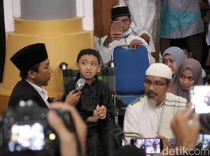 Bocah 9 Tahun Pengahafal Alquran Asal Mataram Dapat Tabungan Pendidikan Bocah 9 Tahun Pengahafal Alquran Asal Mataram Dapat Tabungan Pendidikan