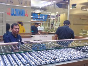 Pedagang Sebut Penjualan Emas Tahun Ini Lesu