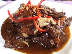 Uenak Rek, Ayo Bikin Krengsengan Kambing Khas Jatim!