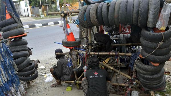 Vespa Gembel Pulang Kampung