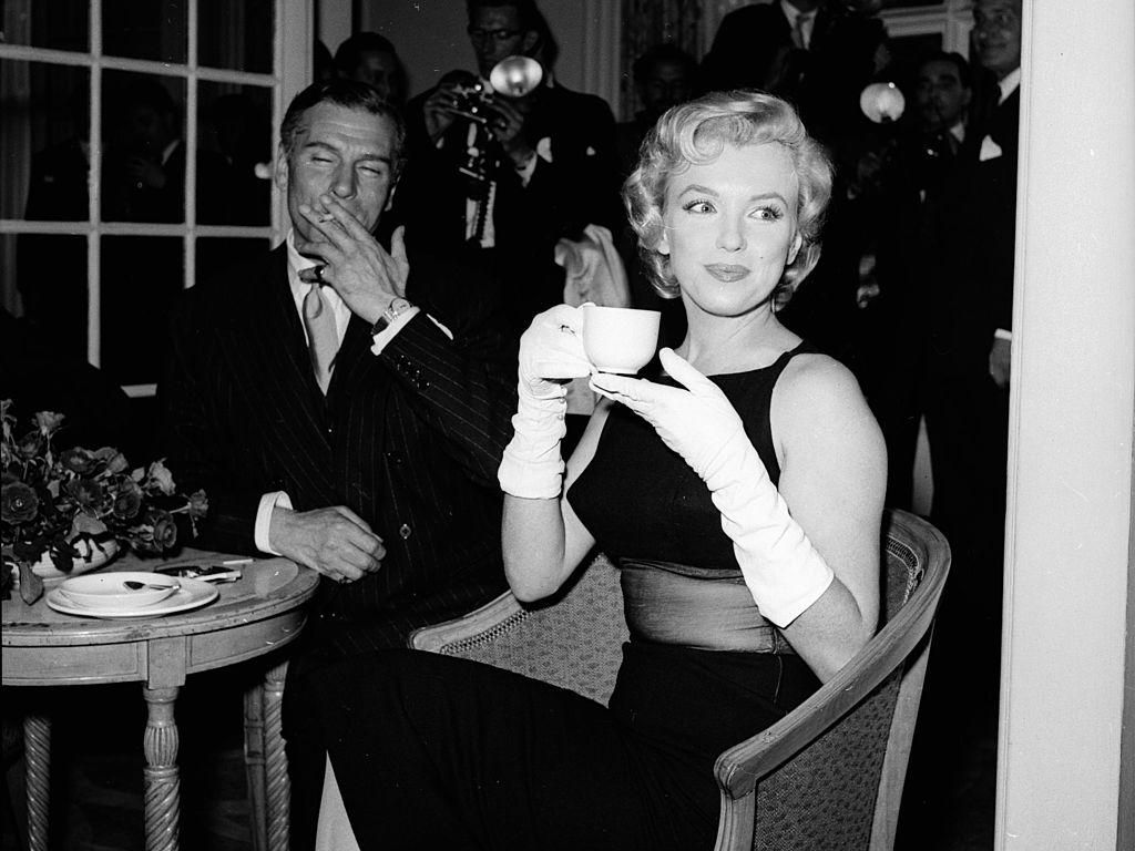 Spekulasi Hubungan Marilyn Monroe dan JFK yang Bikin Heboh di Blonde