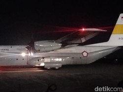 Hercules Pembawa Jenazah Ani Yudhoyono Mendarat di Halim