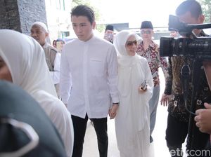 Syahrini Kenang Ustaz Arifin Ilham Sempat Doakan Dirinya Dapat Jodoh