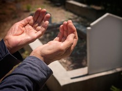 15 Tanda-tanda Meninggal Husnul Khatimah, Berikut Penjelasan Lengkap Dalilnya