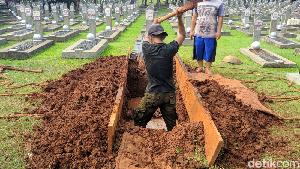 Pusara Ani Yudhoyono di TMP Kalibata