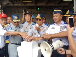 Kemenhub Lepas Ratusan Pemudik Motor Via Kapal ke Lampung dan Semarang