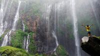Melepas Rindu ke Air Terjun Tumpak Sewu Lewat Foto