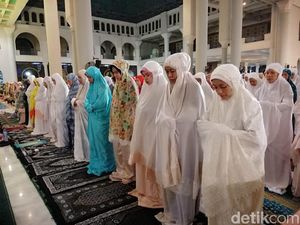 Niat Sholat Ghaib untuk Jenazah Laki-laki dan Perempuan