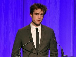 Sebut Batman Bukan Pahlawan, Robert Pattinson Dihujat!