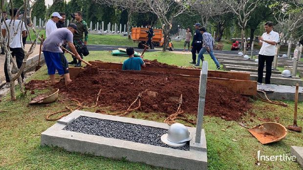 makam ibu ani yudhoyono