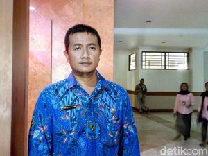 100 ASN Luar Kota Ikut Upacara di Pemkab Ponorogo 100 ASN Luar Kota Ikut Upacara di Pemkab Ponorogo