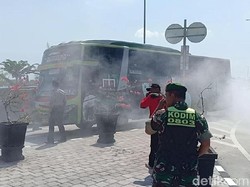 Bus Keluarkan Asap Pekat di Exit Tol Madiun Bikin Panik Petugas Pos Lebaran
