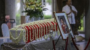 Jenazah Ani Yudhoyono Disemayamkan di KBRI