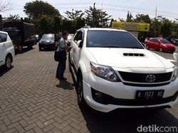 Polres Pasuruan Buka Parkir Gratis Layani Pemudik