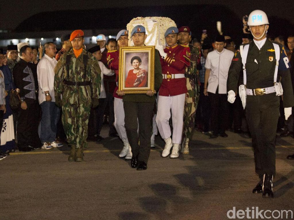 Sampai Maut Memisahkan, Romansa SBY dan Ani Yudhoyono Disebut Mirip Film Up