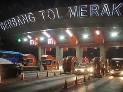 Disetop di Tol Merak, Pemudik Gagal Nyebrang ke Lampung dan Palembang