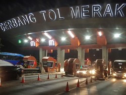 Disetop di Tol Merak, Pemudik Gagal Nyebrang ke Lampung dan Palembang