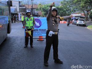 Limbangan Macet, Kendaraan Dari Nagreg Dialihkan ke Kadungora