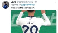 Berapa skornya? Kata Dele Alli 2-0 untuk kemenangan Liverpool. Yak, betul sekali. (Foto: Twitter @CarefreeLewisG)