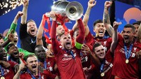 Kini Liverpool menjadi pengumpul juara terbanyak ketiga di kompetisi ini setelah Milan (7) dan Madrid (13). Toby Melville/Reuters.