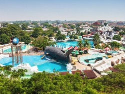 Libur Sekolah, Ajak Si Kecil Main Salju di SnowBay Waterpark