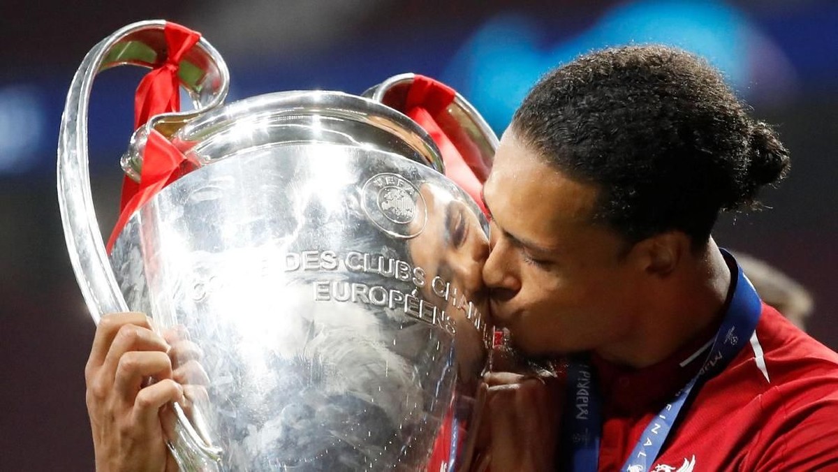 Virgil van Dijk usai memenangi final Liga Champions 2018/2019 (Carl Recine/Reuters)