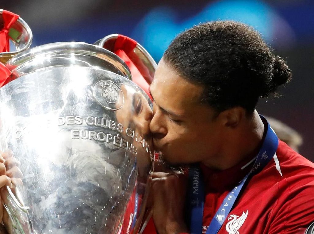 Ingat-Ingat Sukses di Liga Champions, Van Dijk Jadi Kian Lapar Gelar Ingat-Ingat Sukses di Liga Champions, Van Dijk Jadi Kian Lapar Gelar