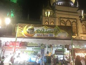 Asyiknya Buka Puasa di Masjid Sultan, Singapura