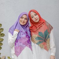 8 Gaya Hijab Simpel untuk Lebaran ala Dian Pelangi hingga Natasha Rizky