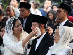 Annisa Pohan Posting Ucapan Kangen saat Bu Ani Masih Dirawat