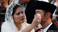 Momen Haru Annisa Pohan Seka Air Mata AHY