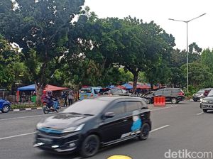 Pemakaman Ani Yudhoyono Selesai, Lalin Depan TMP Kalibata Kembali Dibuka